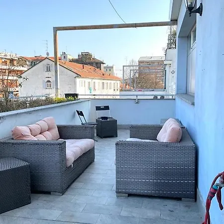 Your Apartments In Navigli District Апартаменты *
