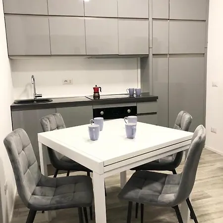 Your Apartments In Navigli District 米兰